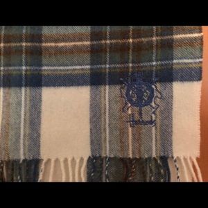 Wool/cashmere scarf from Harrods
